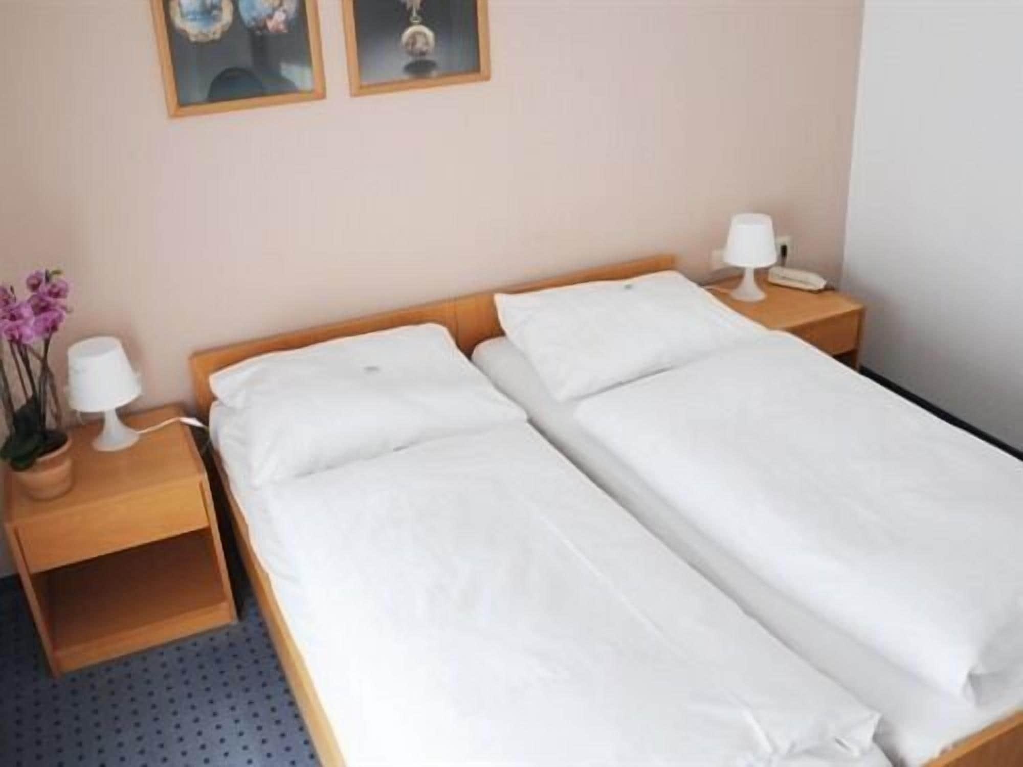 Hotel Ulmer Stuben Экстерьер фото